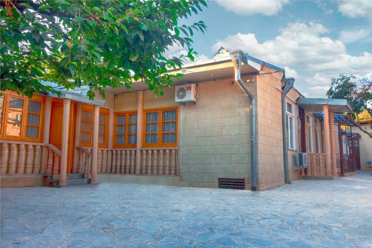 Отель Tiflis Garden Экстерьер фото